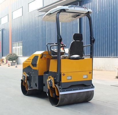 45KN エキサイティングフォース 滑らかで安定した道路のための水力振動アスファルトコンパクター