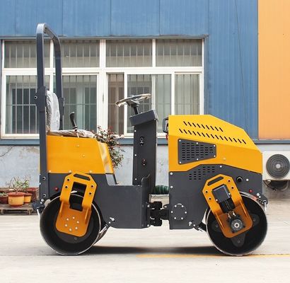 1 トン ミニ振動式ロール 燃料タンク容量 5.5L 小型ダブルドラムロードロール