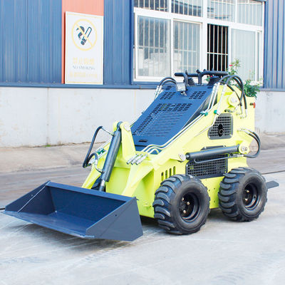 EPA 承認されたミニ スキッドステアローダー 950 kg マシン重量と 17.2 kW 電力