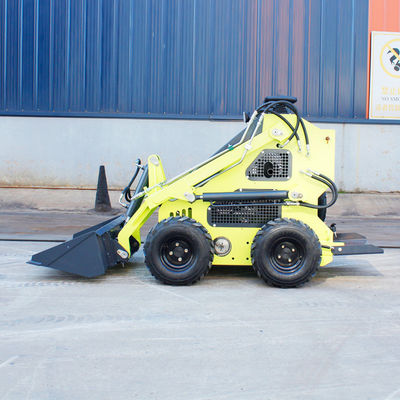 EPA 承認されたミニ スキッドステアローダー 950 kg マシン重量と 17.2 kW 電力