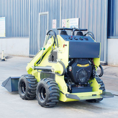 EPA 承認されたミニ スキッドステアローダー 950 kg マシン重量と 17.2 kW 電力