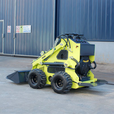 375KG 動作重量 付属装置付きミニ スキッドステアローダー EPA ディーゼルエンジン