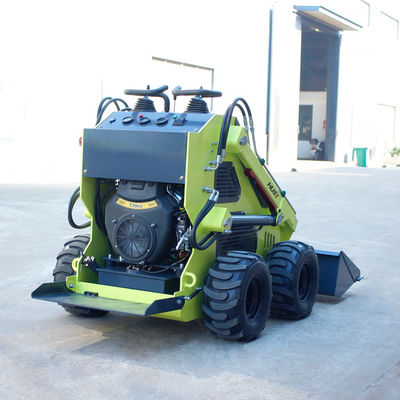 375KG 動作重量 付属装置付きミニ スキッドステアローダー EPA ディーゼルエンジン