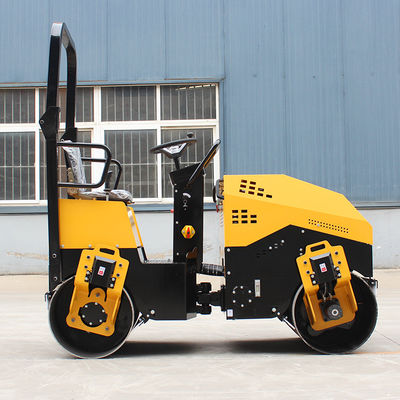 5.5L 燃料タンク 1.5 トン 道路修理用全水力工事機械道路ローラー
