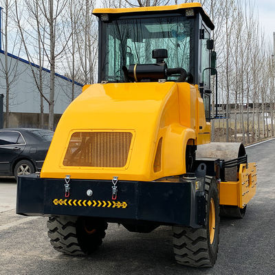 CHANGCHAI 6トンの自動動向の振動式ロードローラー