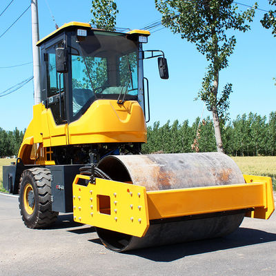 4.8 Kw振動式ロードローラー 5000kg 5ton 中国からCE ISO証明書